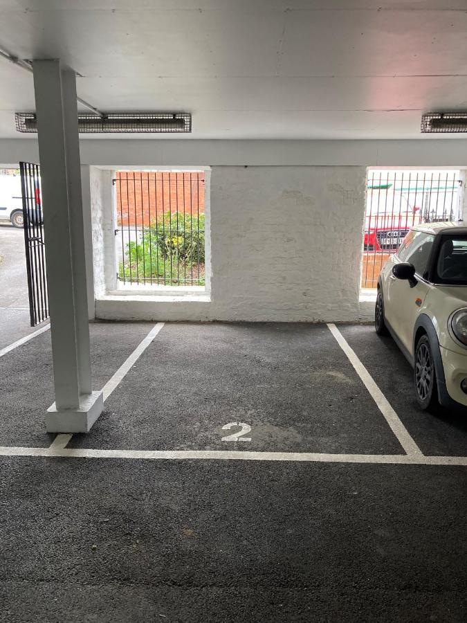 Modern Duplex Central Free Parking Wi-Fi Apartment Cheltenham Luaran gambar