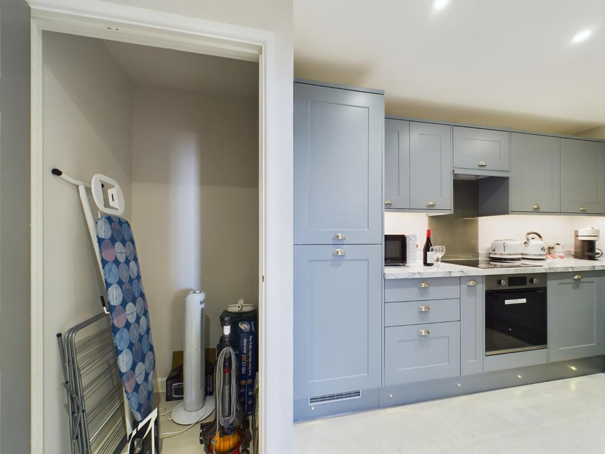 Modern Duplex Central Free Parking Wi-Fi Apartment Cheltenham Luaran gambar